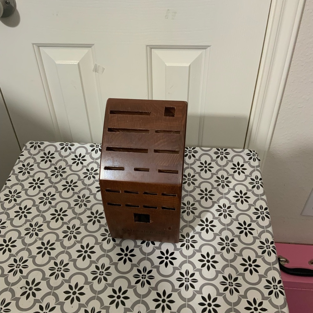 Calphalon 18 Slot Wood Knife Block.